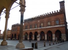 CREMONA, DOMANI PAROLINI A CONVEGNO SU TURISMO ITINERANTE