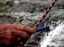 MONTAGNA, ROSSI A EDUCATIONAL GUIDE ALPINE SU ARRAMPICATA IN FALESIA