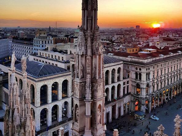AUTUMN IN MILAN