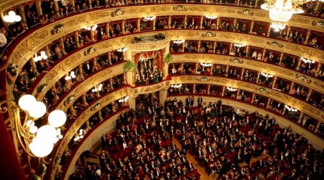 SCALA GRANDE FESTA PER MILANO